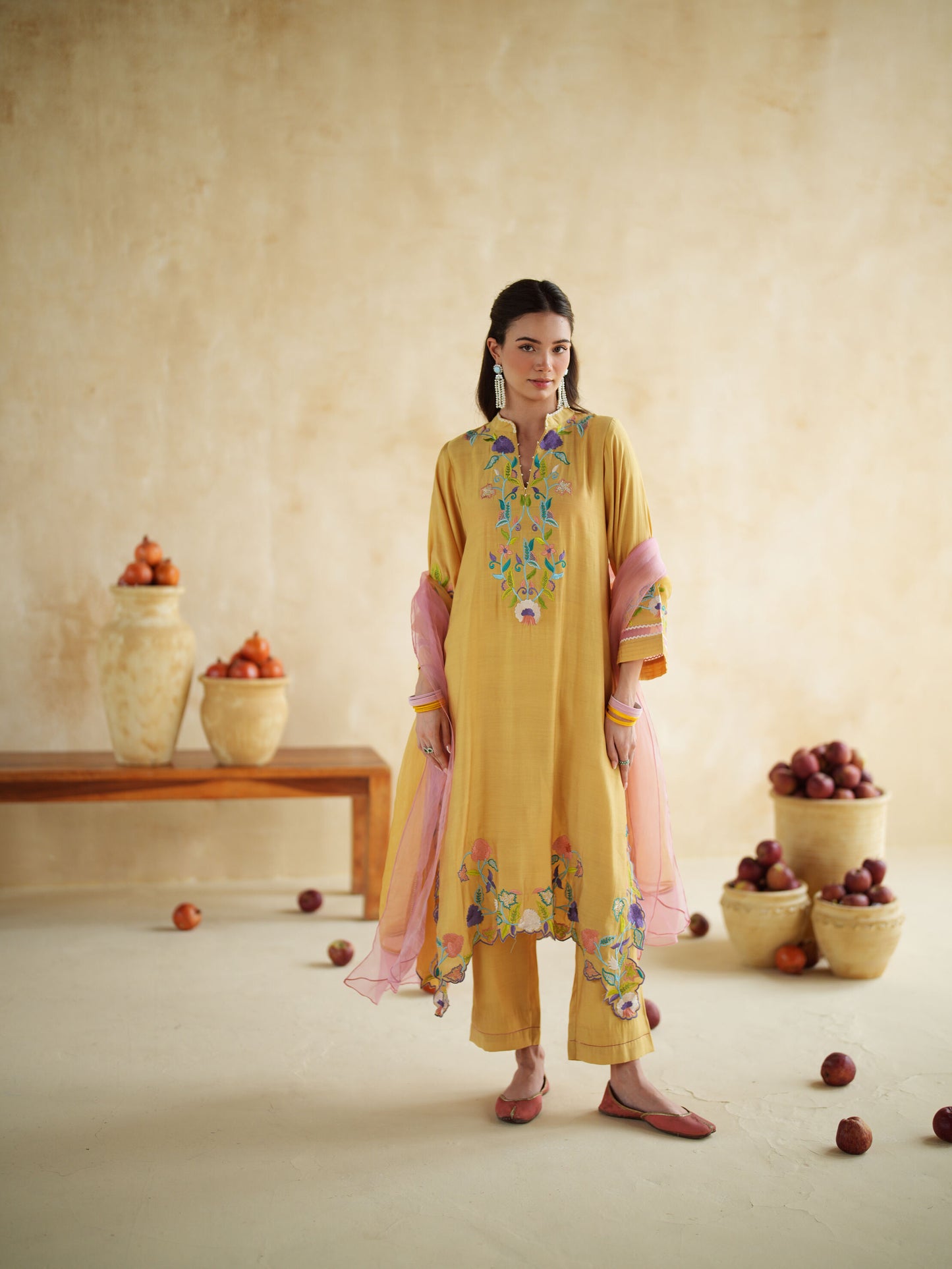 SURAJ KURTA SET