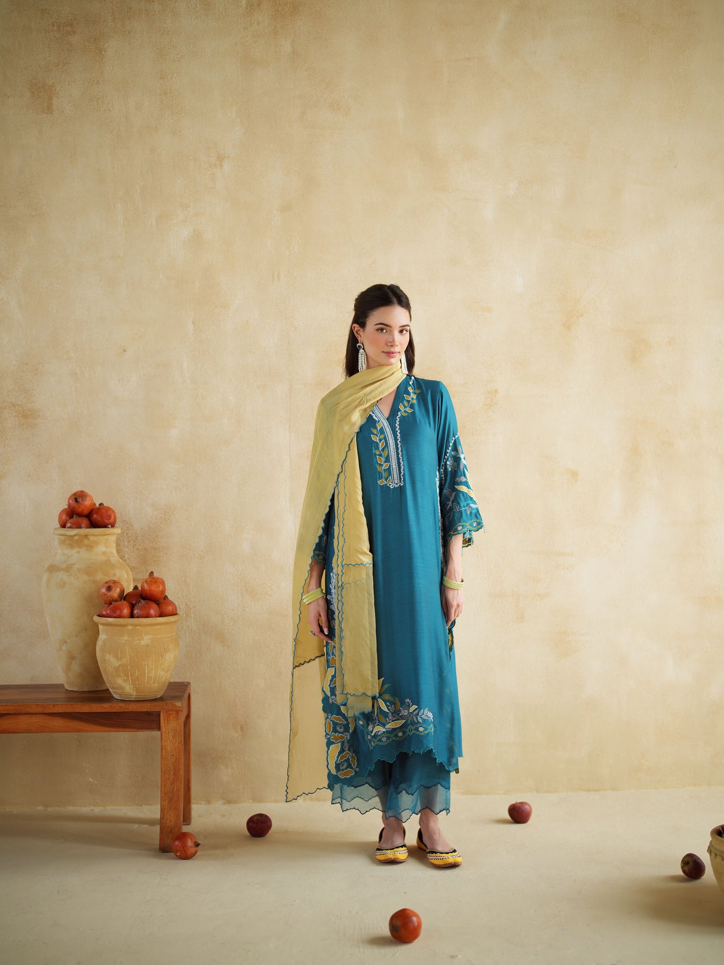 NEELBARI KURTA SET