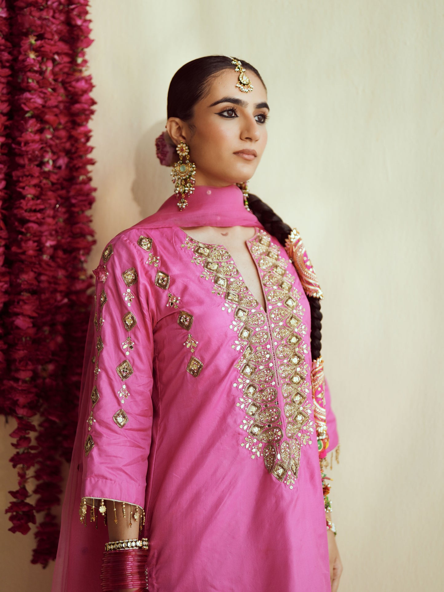 Gulabi Noor Farshi Set