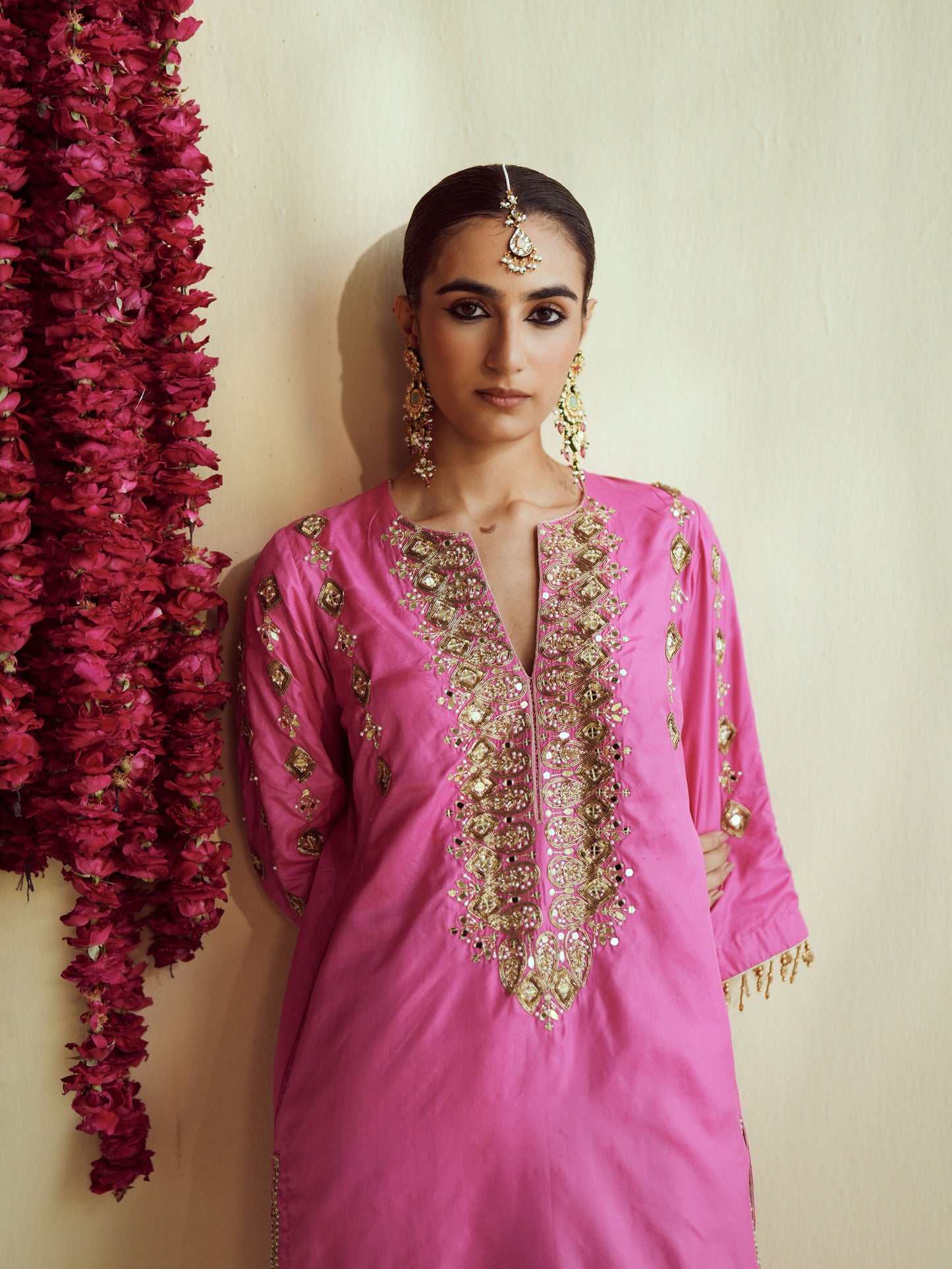 Gulabi Noor Farshi Set