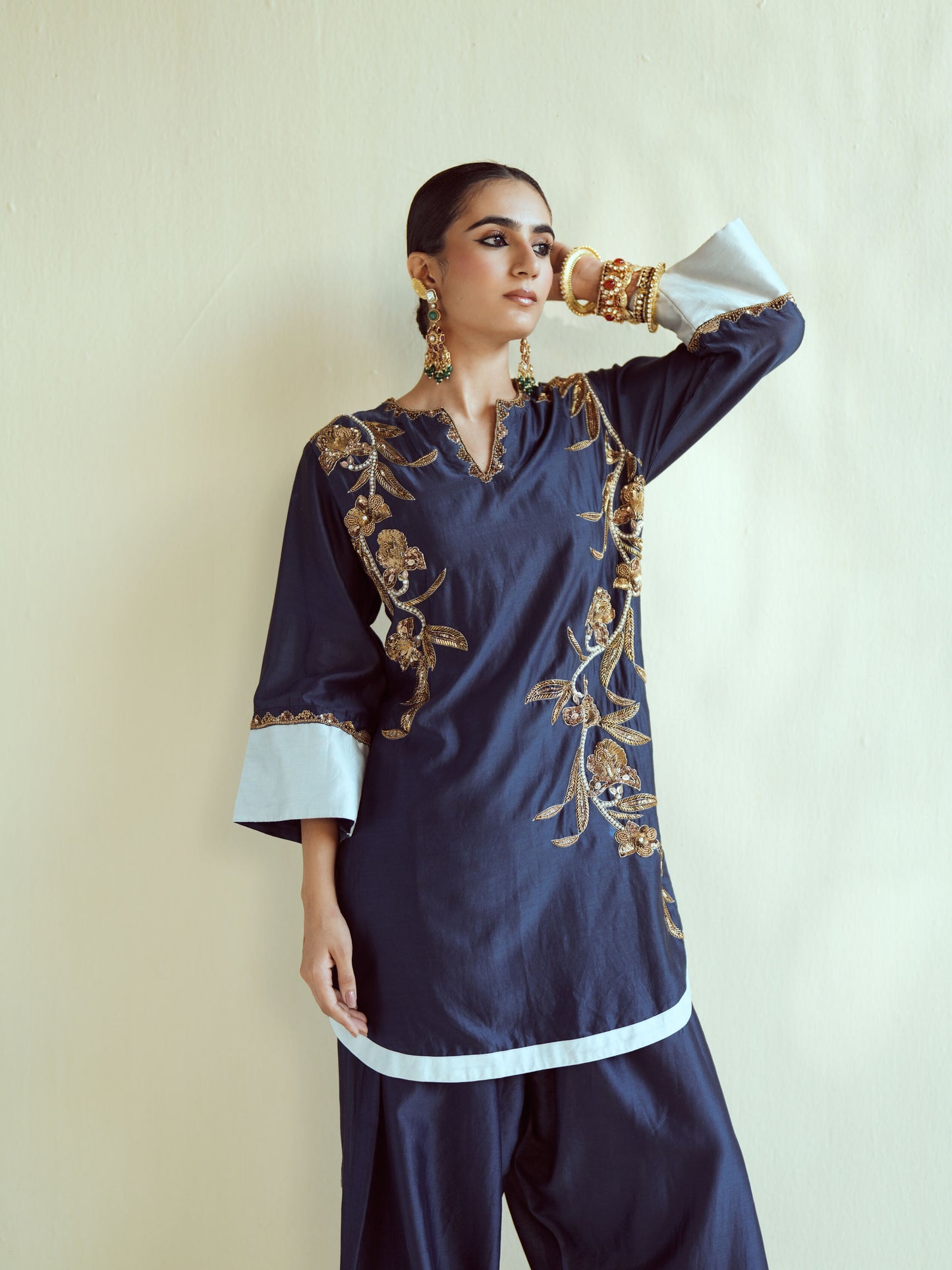 Midnight Bloom Farshi Set